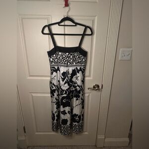 White House Black Market Black and White Floral Dress